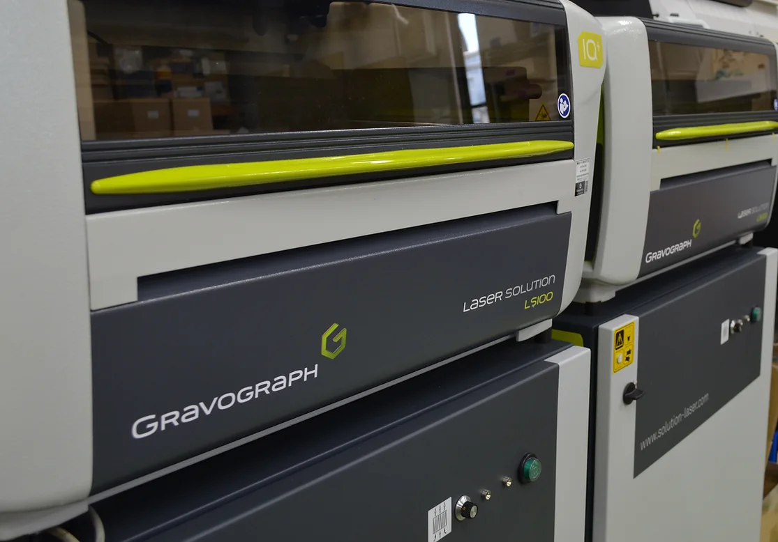 CO2レーザーカット機